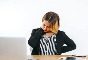 Sırt ve Boyun Ağrıları Neden Olur?  Nasıl Geçer?
